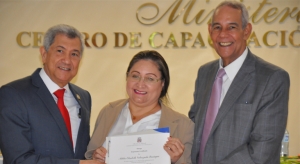 CAPGEFI y Gabinete Políticas Sociales Vicepresidencia REALIZAN GRADUACIÓN
